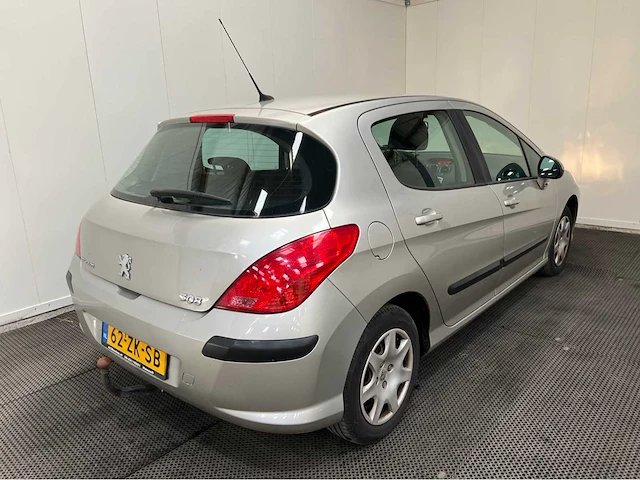 Peugeot - 308 - personenauto - 2008 - afbeelding 20 van  22