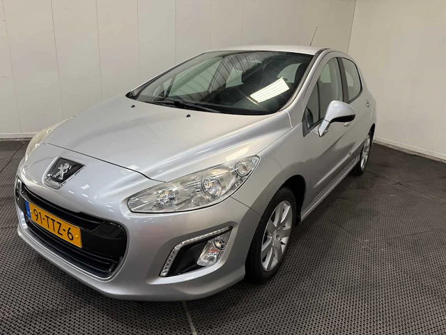 Peugeot - 308 - personenauto - 2012 - afbeelding 1 van  27