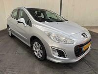 Peugeot - 308 - personenauto - 2012 - afbeelding 23 van  27