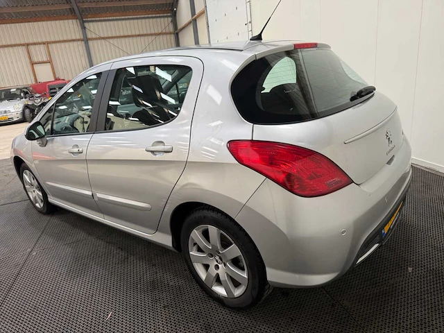 Peugeot - 308 - personenauto - 2012 - afbeelding 27 van  27