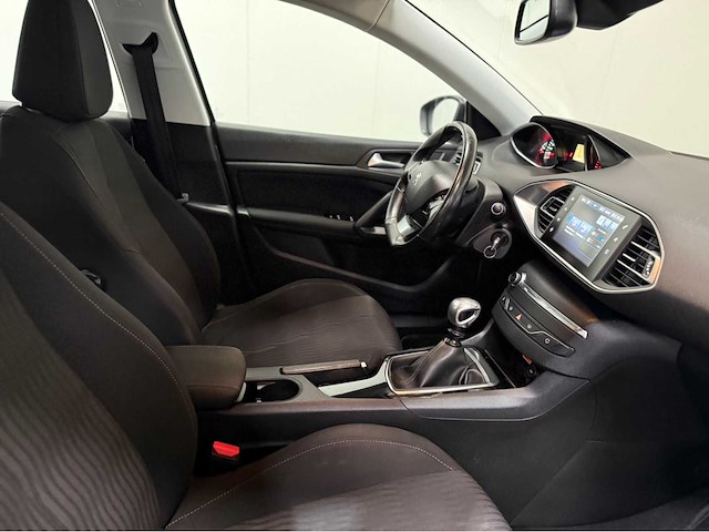 Peugeot - 308 - personenauto - 2013 - afbeelding 4 van  31