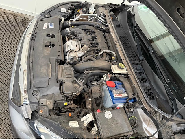 Peugeot - 308 - personenauto - 2013 - afbeelding 22 van  31