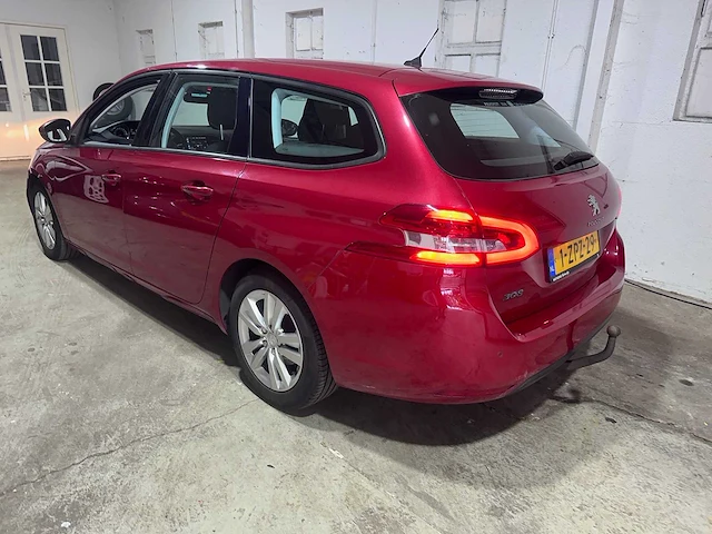 Peugeot - 308 sw - 1.2 e-thp allure - 1-zpz-29 - afbeelding 13 van  19