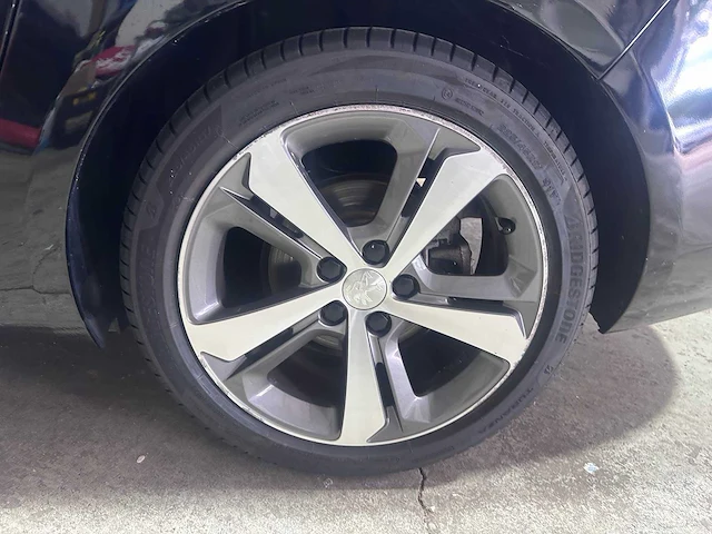 Peugeot - 308 sw - 1.2 e-thp première - 7-zbb-61 - afbeelding 7 van  18