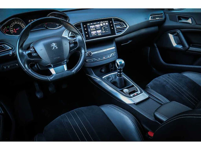 Peugeot - 308 sw - 1.2 e-thp première - personenauto 4-ztk-61 - afbeelding 15 van  20