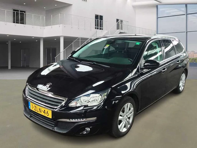 Peugeot - 308 sw - 1.2 e-turbo blue. executive; 1-zln-46 - afbeelding 1 van  14