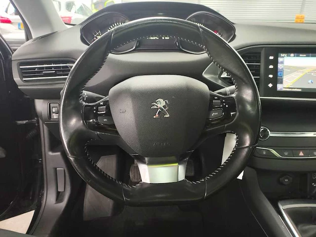 Peugeot - 308 sw - 1.2 e-turbo blue. executive; 1-zln-46 - afbeelding 12 van  14