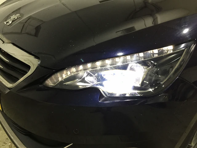 Peugeot - 308 sw - 1.2 puretech allure - np-964-s - afbeelding 21 van  25