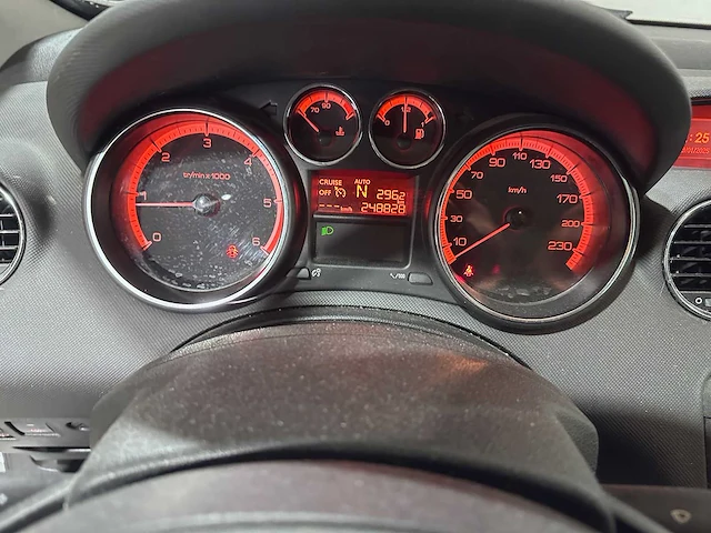 Peugeot - 308 sw - 1.6 e-hdi active - 9-zls-31 - afbeelding 3 van  27