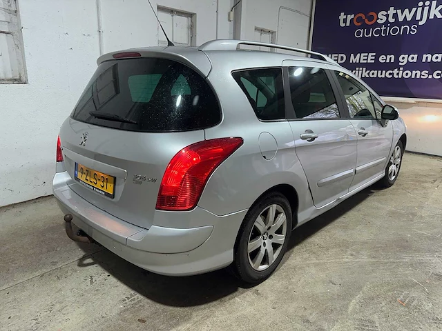 Peugeot - 308 sw - 1.6 e-hdi active - 9-zls-31 - afbeelding 23 van  27