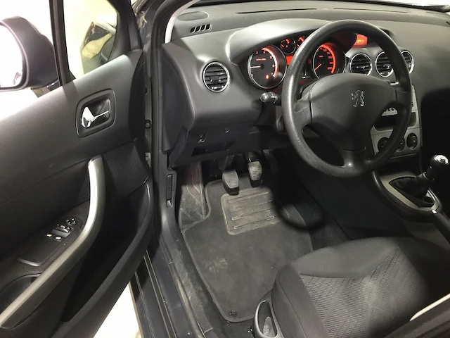 Peugeot - 308 sw - 1.6 vti x-line - 71-ltb-1 - afbeelding 9 van  18