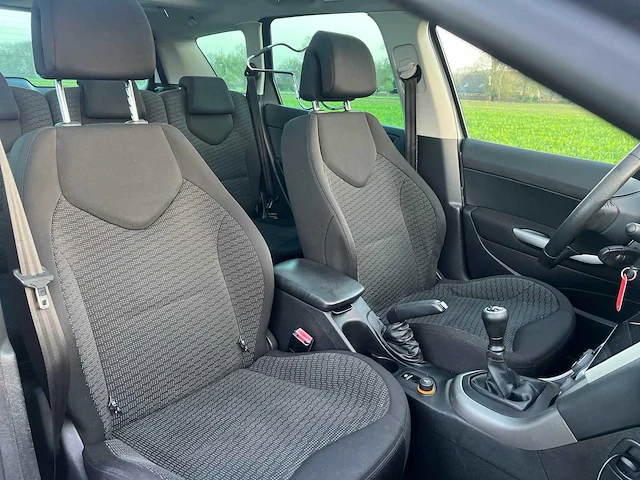 Peugeot - 308 sw - 1.6 vti xs - 38-hrb-5 - 2009 - afbeelding 2 van  12