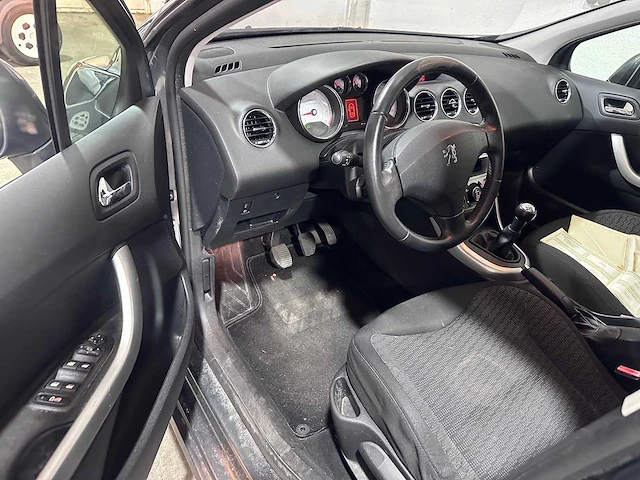 Peugeot - 308 sw - 1.6 vti xt - 63-gxg-3 - afbeelding 22 van  22