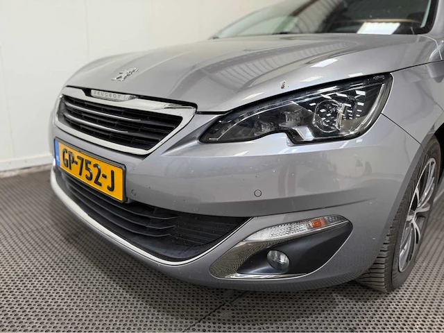 Peugeot - 308 sw - personenauto - 2015 - afbeelding 2 van  26