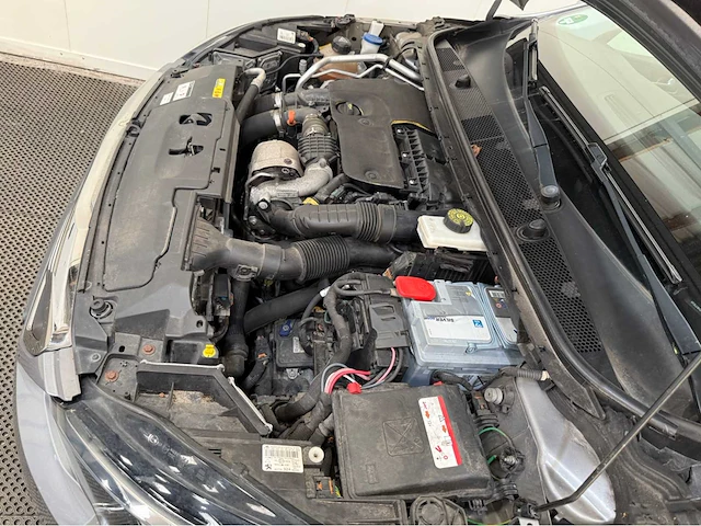 Peugeot - 308 sw - personenauto - 2015 - afbeelding 13 van  26