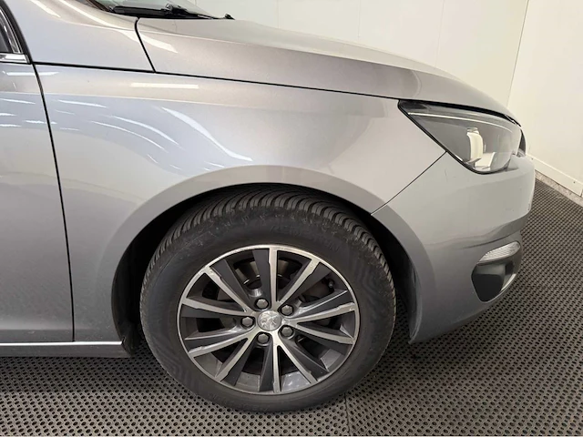 Peugeot - 308 sw - personenauto - 2015 - afbeelding 17 van  26