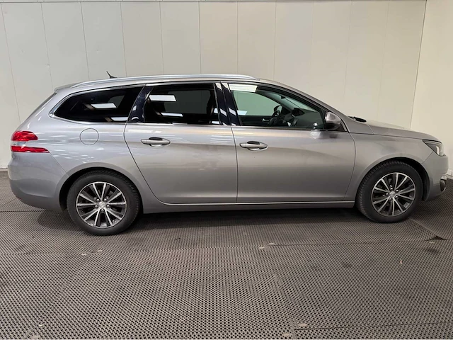 Peugeot - 308 sw - personenauto - 2015 - afbeelding 23 van  26