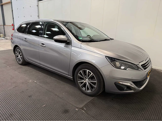 Peugeot - 308 sw - personenauto - 2015 - afbeelding 24 van  26