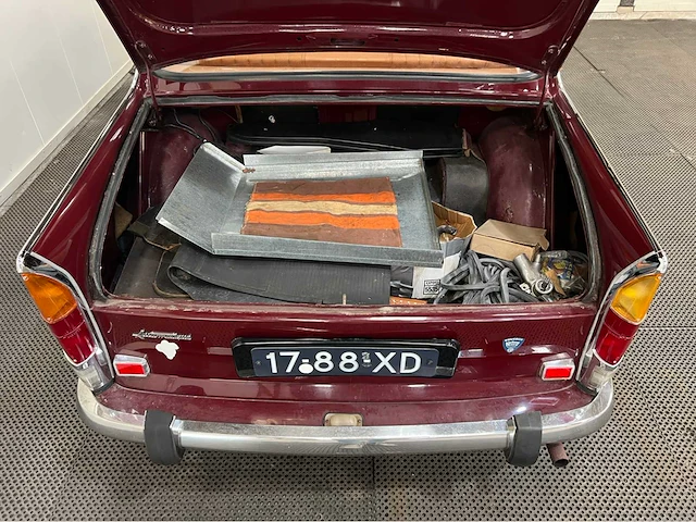 Peugeot - 404 - automaat - oldtimer - 1973 - afbeelding 3 van  36