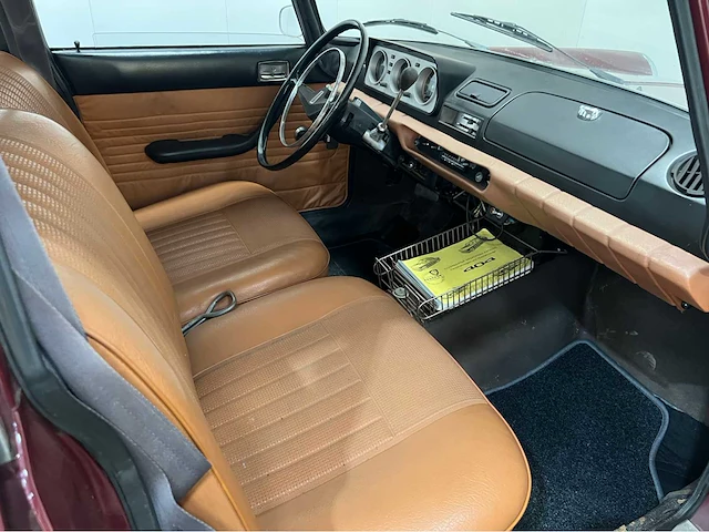 Peugeot - 404 - automaat - oldtimer - 1973 - afbeelding 10 van  36