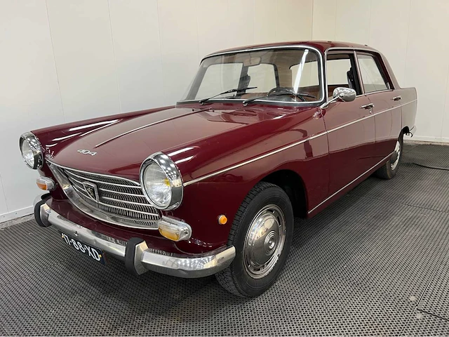 Peugeot - 404 - automaat - oldtimer - 1973 - afbeelding 12 van  36