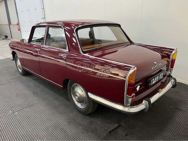 Peugeot - 404 - automaat - oldtimer - 1973 - afbeelding 31 van  36