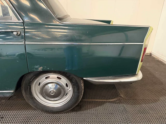 Peugeot - 404 - oldtimer - 1965 - afbeelding 19 van  28