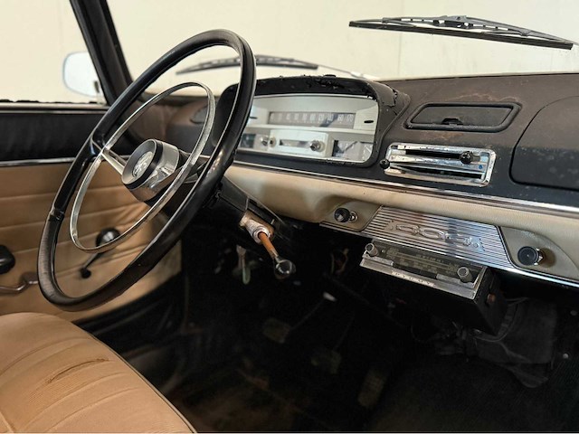 Peugeot - 404 - oldtimer - 1965 - afbeelding 3 van  28