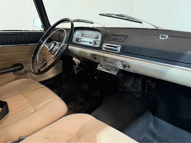 Peugeot - 404 - oldtimer - 1965 - afbeelding 5 van  28