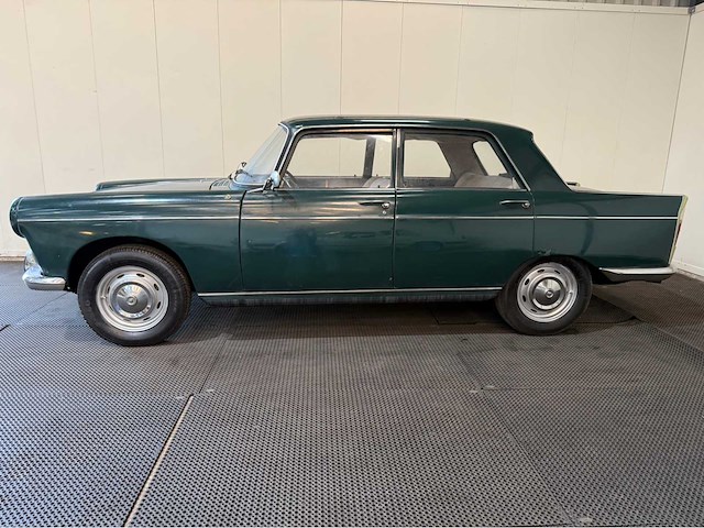 Peugeot - 404 - oldtimer - 1965 - afbeelding 12 van  28