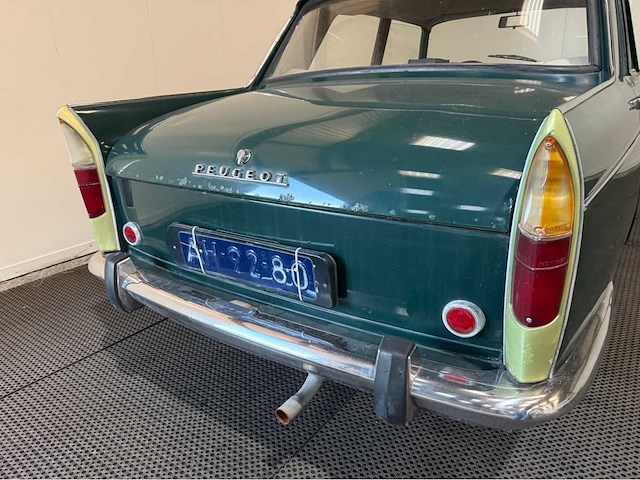 Peugeot - 404 - oldtimer - 1965 - afbeelding 27 van  28