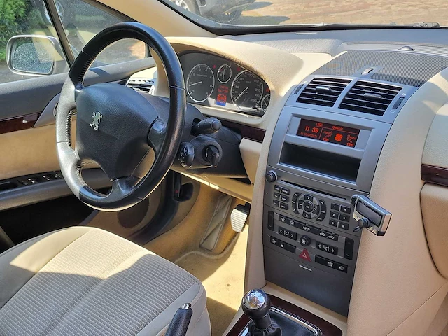 Peugeot - 407 - 2.0-16v xt - 56-pv-ks - 2005 - afbeelding 11 van  23
