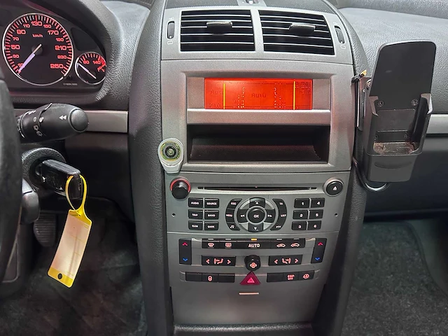 Peugeot - 407 sw - 1.8-16v xr pack - 38-rn-kn - afbeelding 13 van  19
