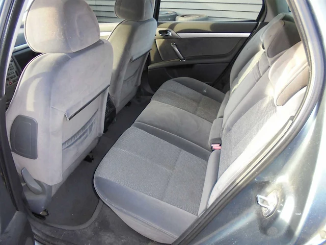 Peugeot - 407 sw - 2.0-16v xr pack - 53-st-rt - afbeelding 8 van  12