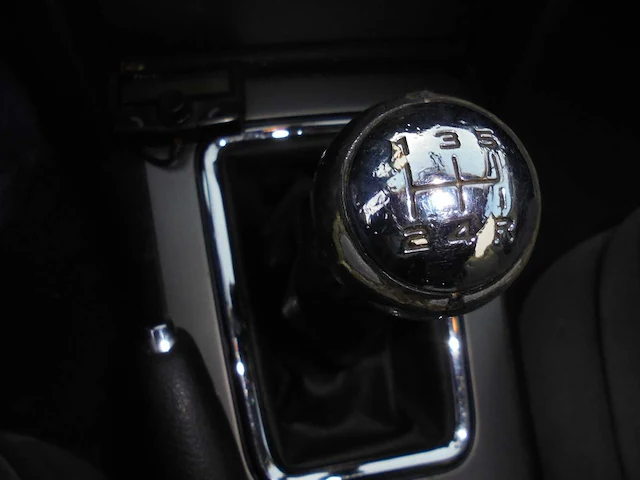 Peugeot - 407 sw - 2.0-16v xr pack - 53-st-rt - afbeelding 11 van  12