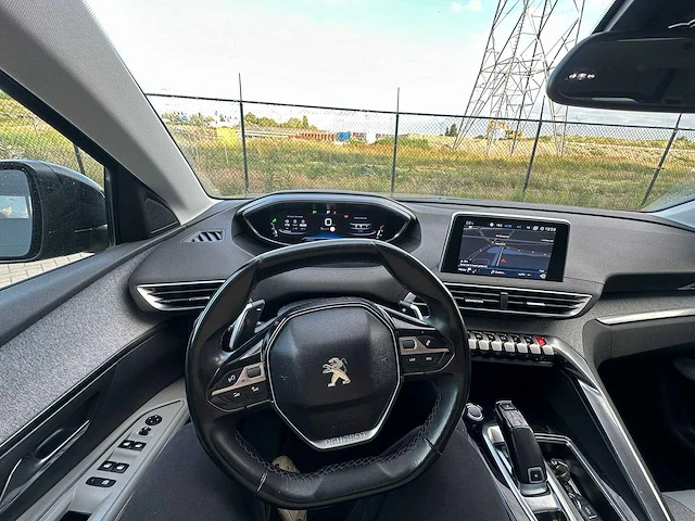 Peugeot - 5008 - 1.2 puretech allure - automaat - personenauto - afbeelding 2 van  27