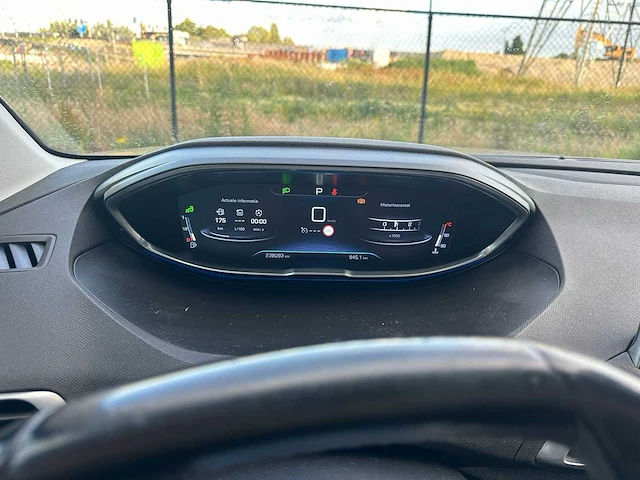 Peugeot - 5008 - 1.2 puretech allure - automaat - personenauto - afbeelding 3 van  27
