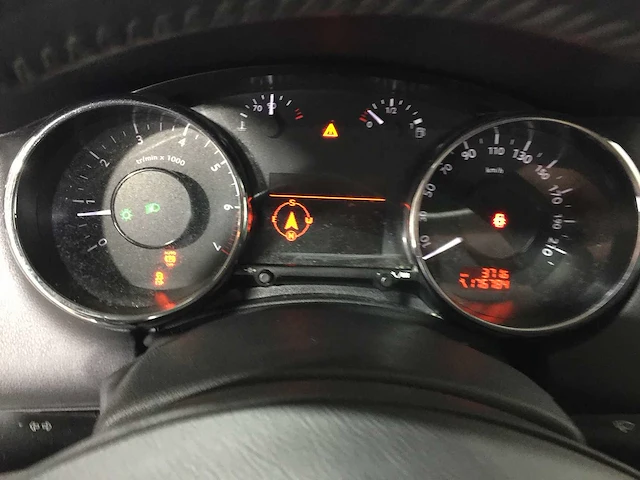 Peugeot - 5008 - 1.6 thp b.l. exe 7p. - 51-nnb-7 - afbeelding 11 van  25