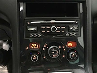 Peugeot - 5008 - 1.6 thp b.l. exe 7p. - 51-nnb-7 - afbeelding 17 van  25
