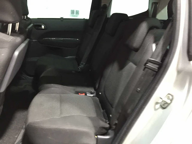 Peugeot - 5008 - 1.6 thp b.l. exe 7p. - 51-nnb-7 - afbeelding 18 van  25