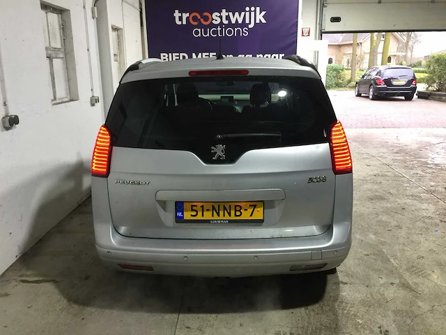 Peugeot - 5008 - 1.6 thp b.l. exe 7p. - 51-nnb-7 - afbeelding 4 van  25