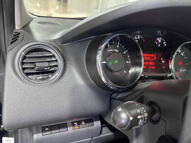 Peugeot - 5008 - 1.6 thp gt 7p. - 97-llv-7 - afbeelding 4 van  23