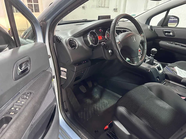 Peugeot - 5008 - 1.6 thp st 7p. - 18-stv-1 - afbeelding 8 van  21