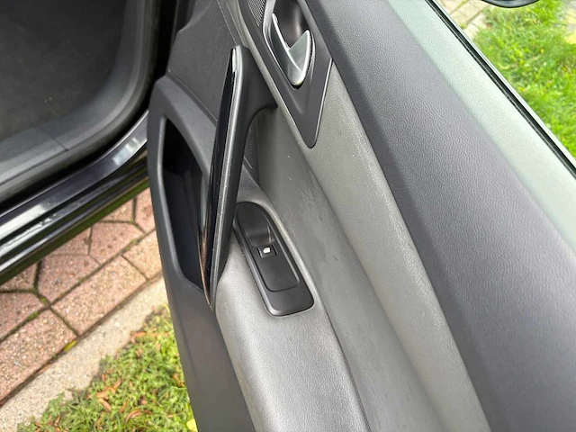 Peugeot - 508 sw - 1.6 thp blue l. exe. - personenauto - afbeelding 20 van  29