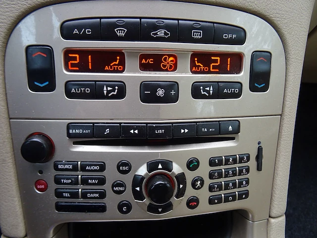 Peugeot - 607 - 2.2-16v pack - personenauto - afbeelding 6 van  40