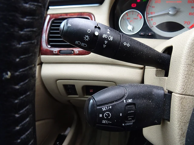 Peugeot - 607 - 2.2-16v pack - personenauto - afbeelding 9 van  40