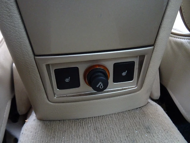 Peugeot - 607 - 2.2-16v pack - personenauto - afbeelding 17 van  40