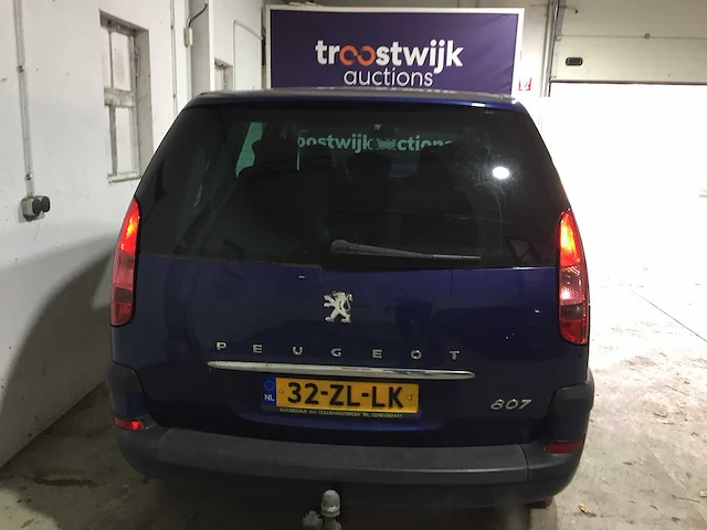 Peugeot - 807 - 2.0 sr 7p- 32-zl-lk - afbeelding 16 van  21