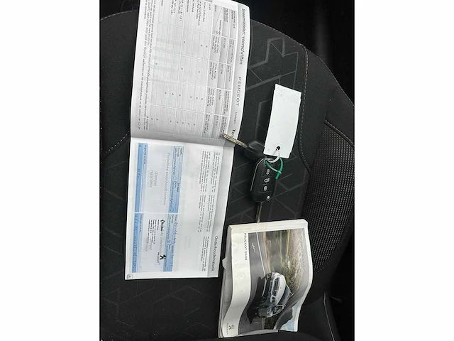 Peugeot - automaat - 2008 - 1.2 puretech active - personenauto - afbeelding 3 van  11