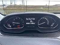 Peugeot - automaat - 2008 - 1.2 puretech active - personenauto - afbeelding 10 van  11